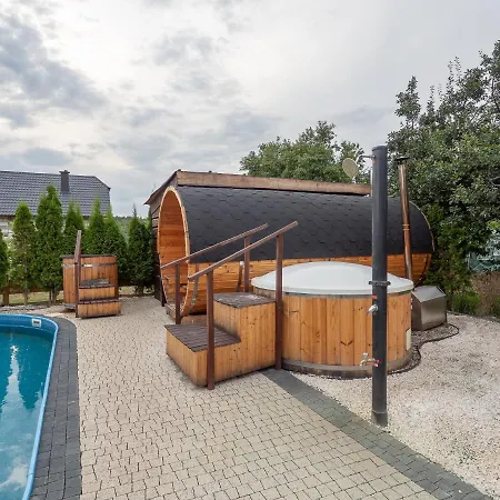 Bed & Breakfast Osrodek Wypoczynkowy - Wczasy W Cichowie Cichowo