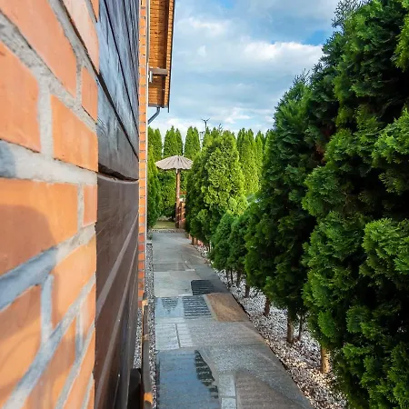 ベッド・アンド・ブレックファスト Osrodek Wypoczynkowy - Wczasy W Cichowie