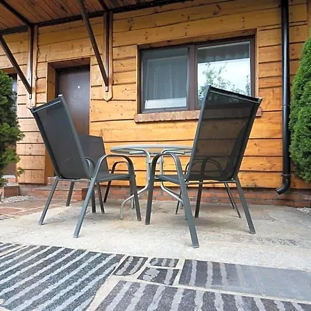 Osrodek Wypoczynkowy - Wczasy W Cichowie 住宿加早餐酒店 3*