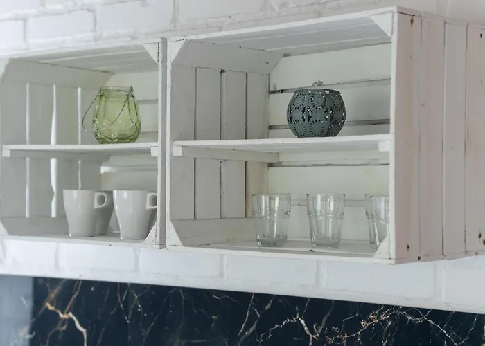 Bed & Breakfast Osrodek Wypoczynkowy - Wczasy W Cichowie 3*