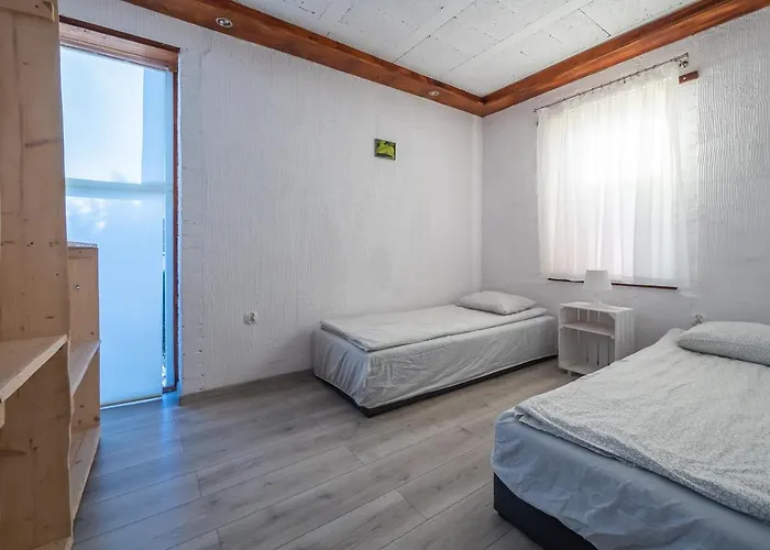 Bed & Breakfast Osrodek Wypoczynkowy - Wczasy W Cichowie Cichowo